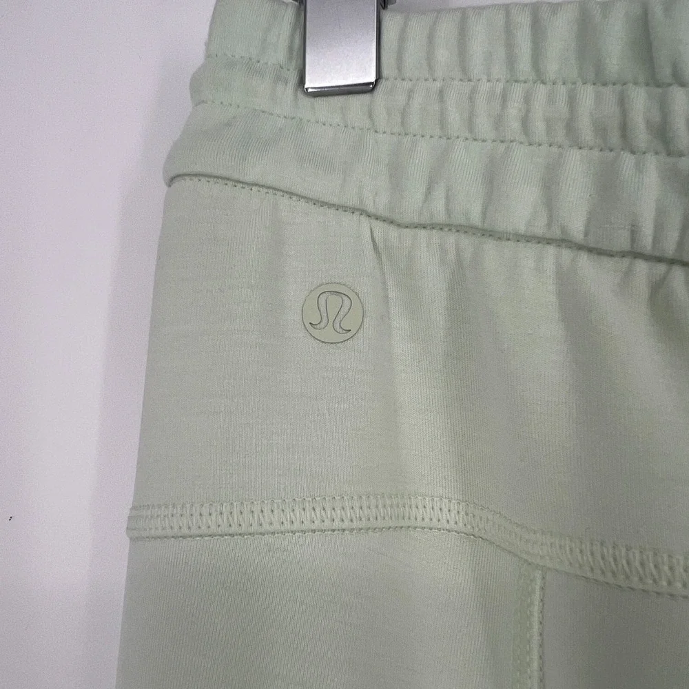 Lululemon Softstreme High-Rise Pant Womens 10 Green Sweatpant Straight‎ Leg